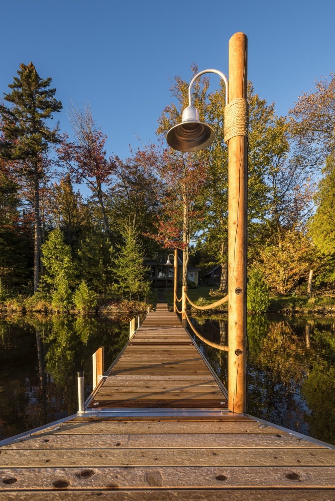 Aluminum Dock on piles/on wheels