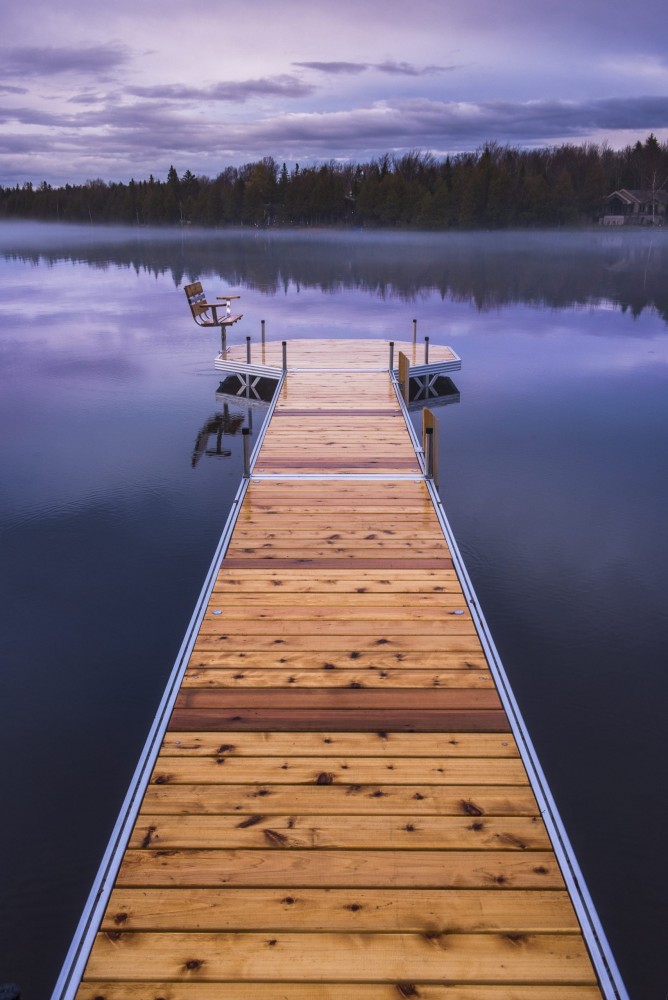 Aluminum Dock on piles/on wheels