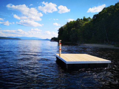 Floating / semi-floating aluminum dock
