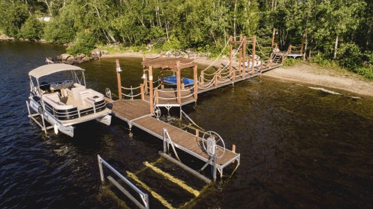 Aluminum Dock on piles/on wheels